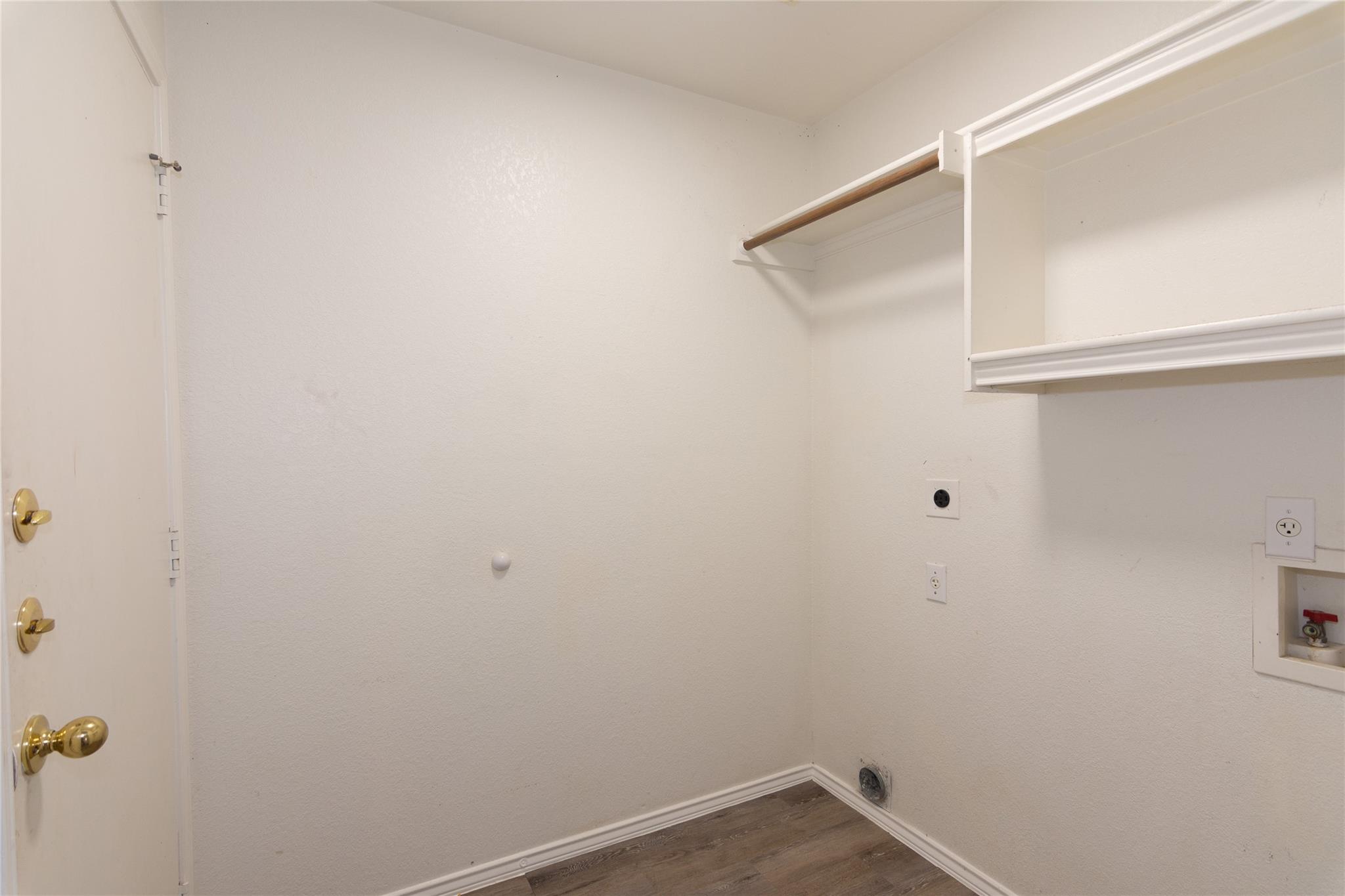 121 Winecup Path Property Photo 25