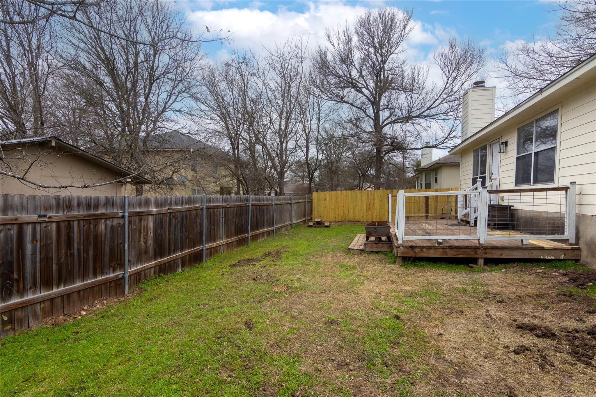 121 Winecup Path Property Photo 32