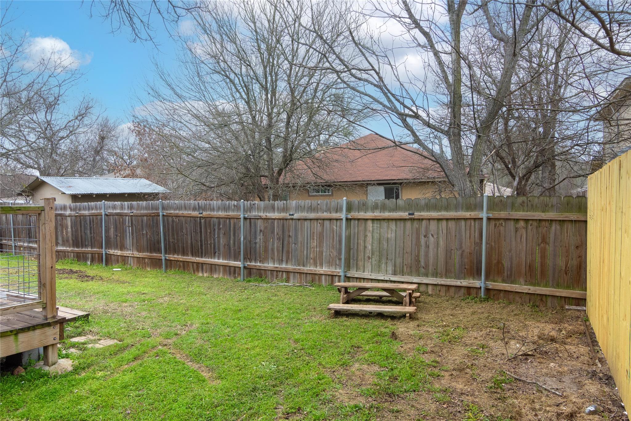121 Winecup Path Property Photo 33