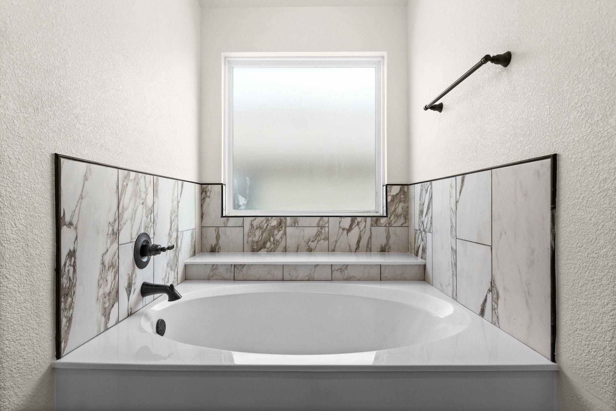 2119 Blackhawk Loop Property Photo 16