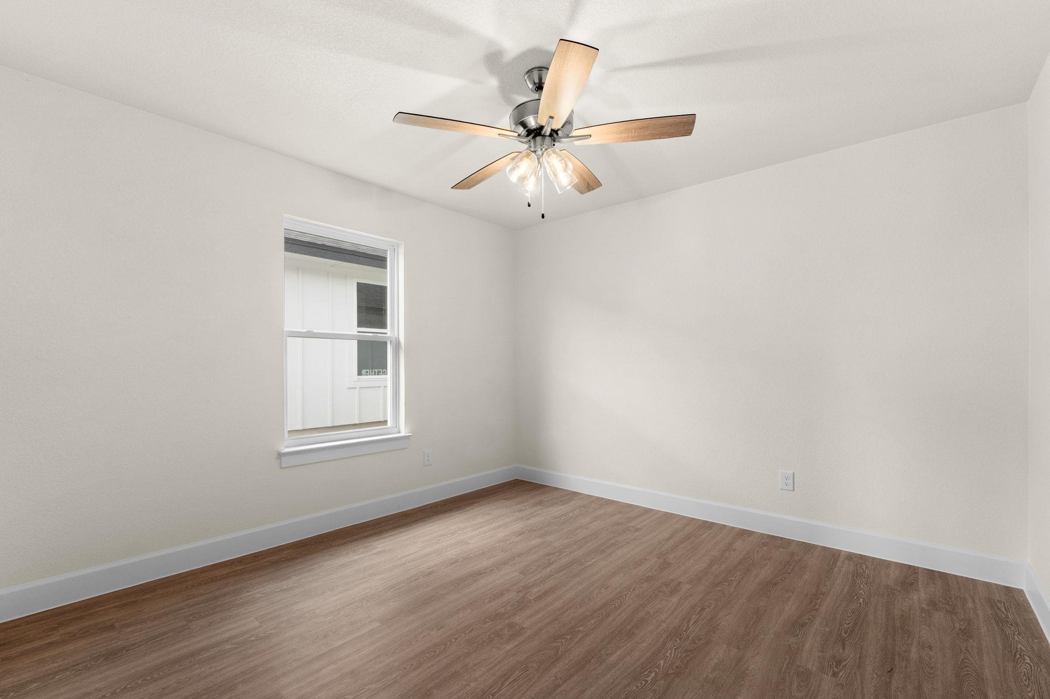 2119 Blackhawk Loop Property Photo 18