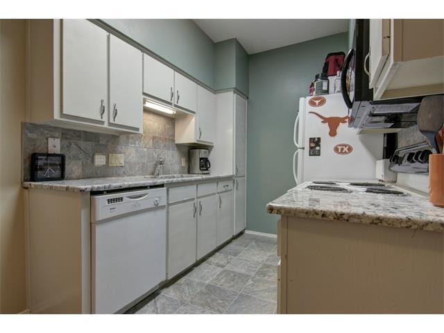 106 E 30th St #207 Property Photo 1