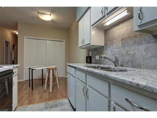 106 E 30th St #207 Property Photo 3