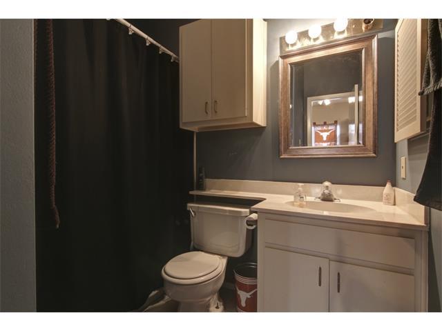 106 E 30th St #207 Property Photo 4