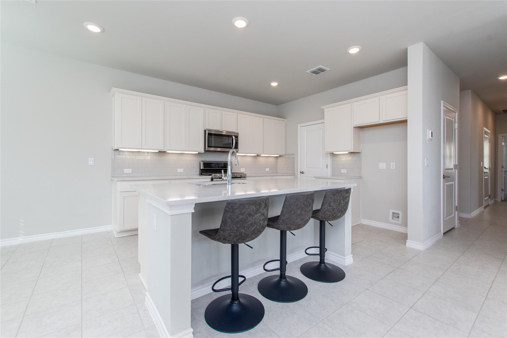 121 Lafitte Dr #101 Property Photo 10