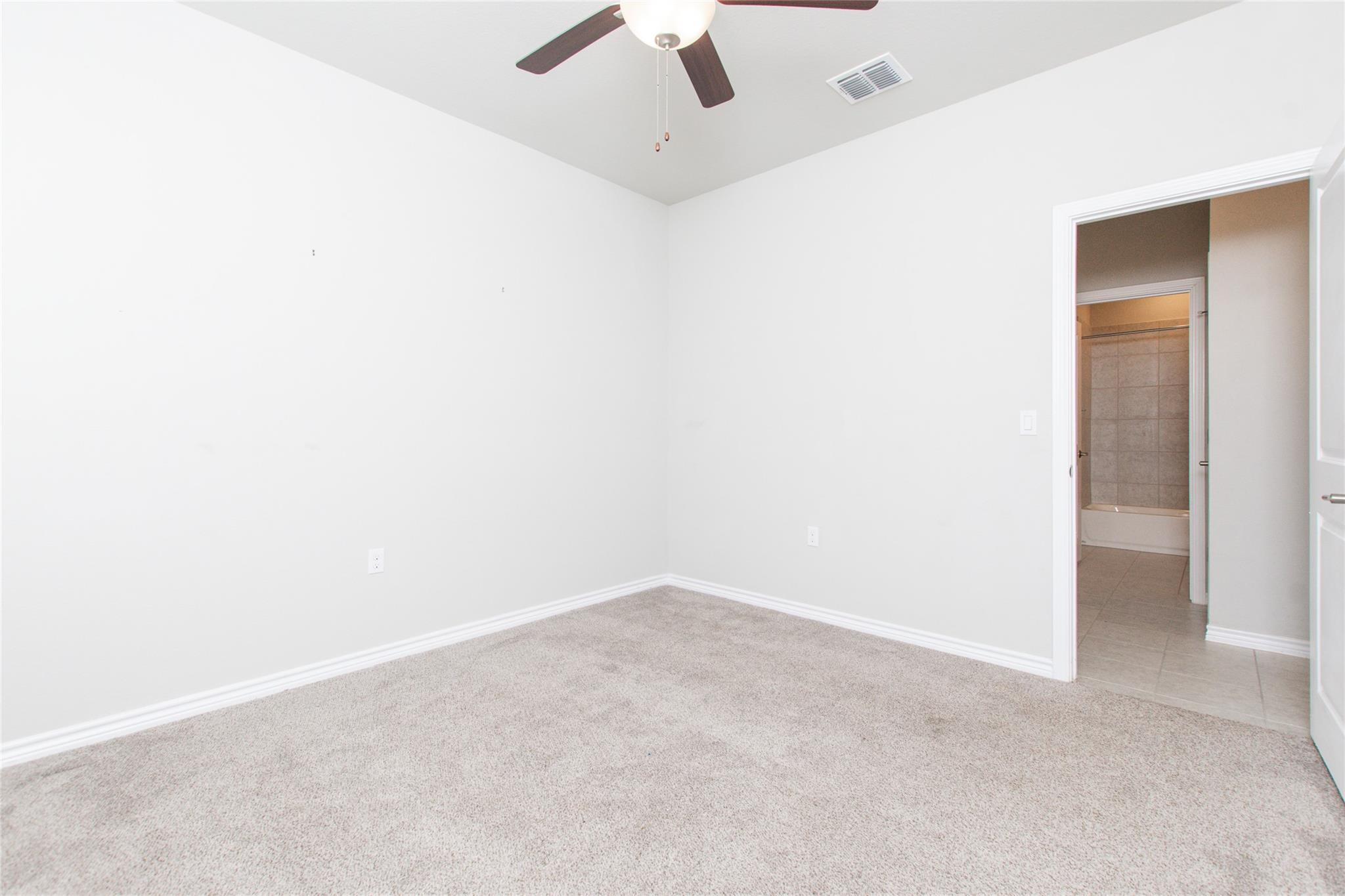121 Lafitte Dr #101 Property Photo 14