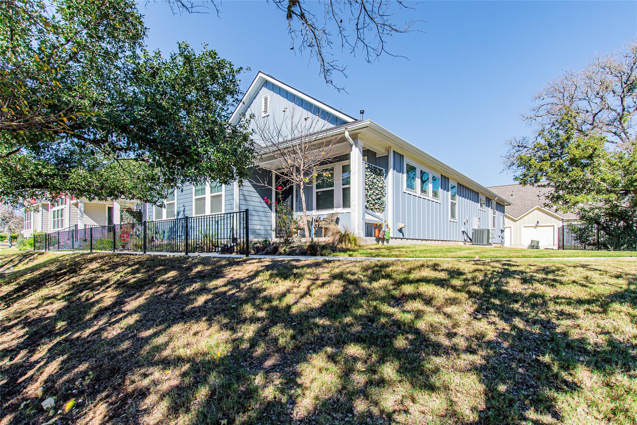 121 Lafitte Dr #101 Property Photo 20