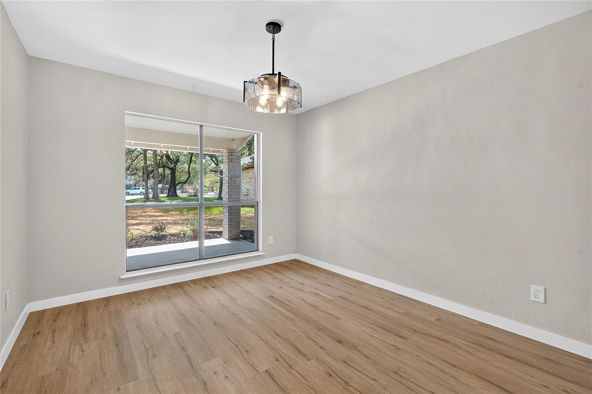 11202 Balcones Woods Cv Property Photo 14