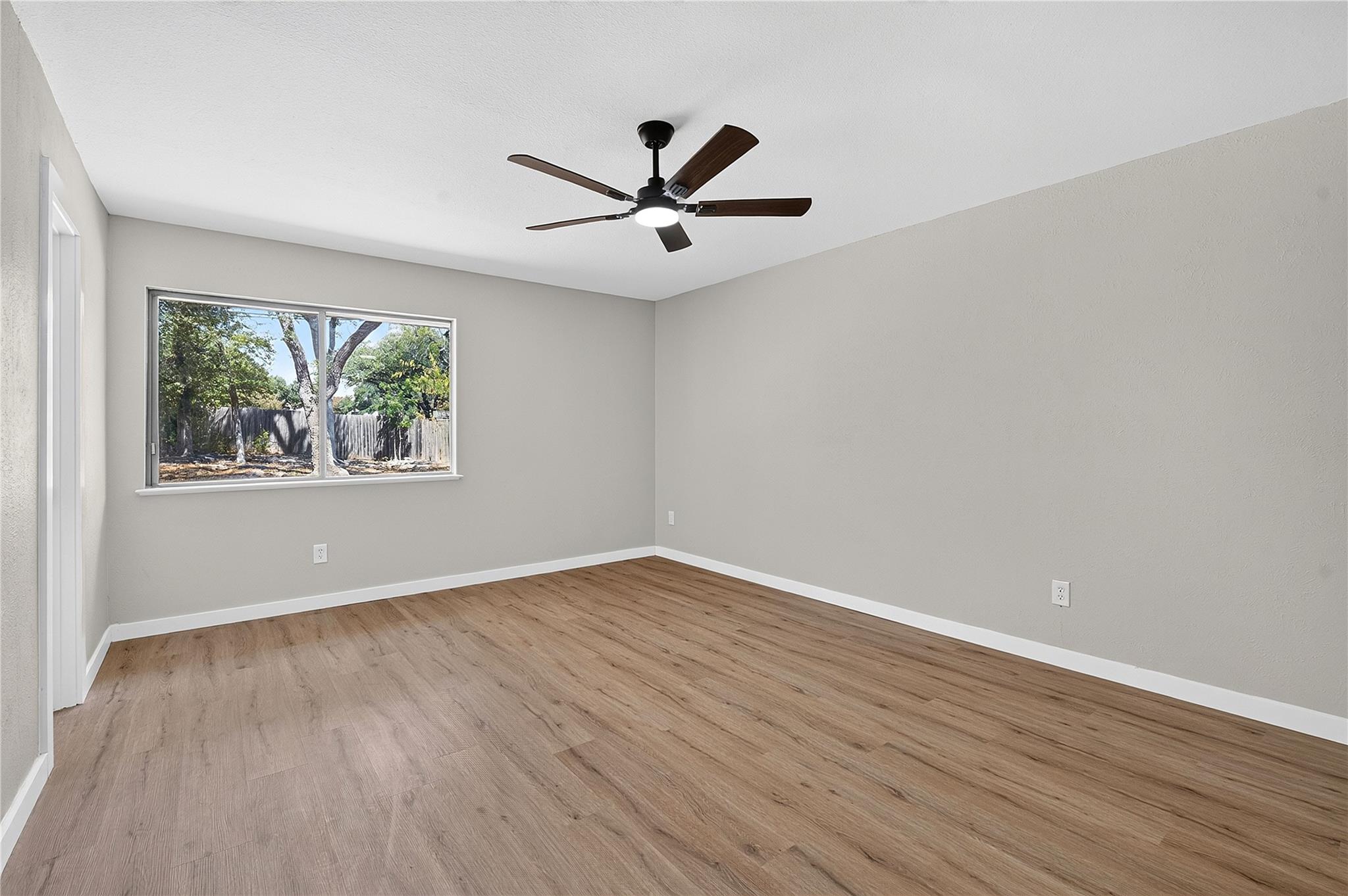 11202 Balcones Woods Cv Property Photo 16
