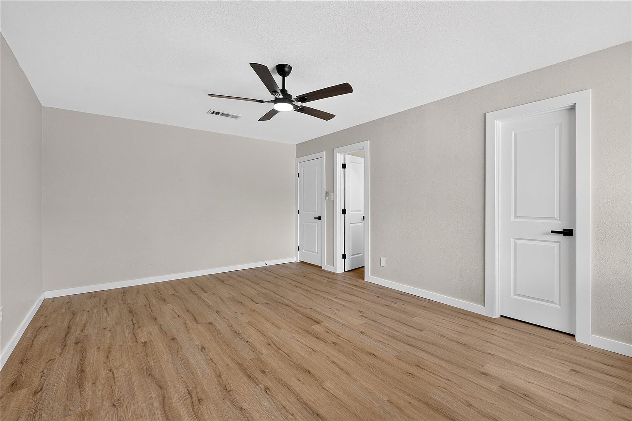 11202 Balcones Woods Cv Property Photo 17
