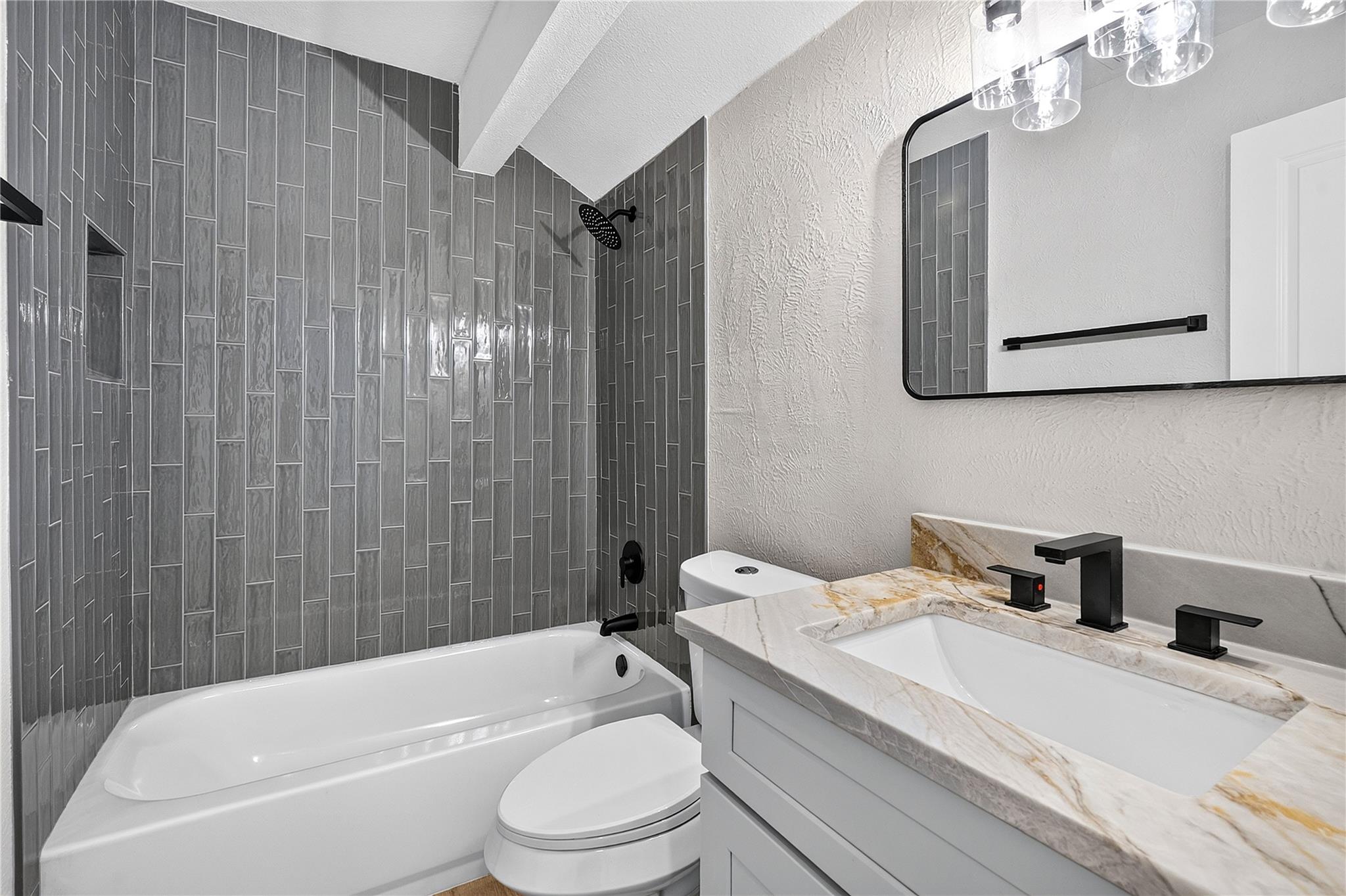 11202 Balcones Woods Cv Property Photo 23