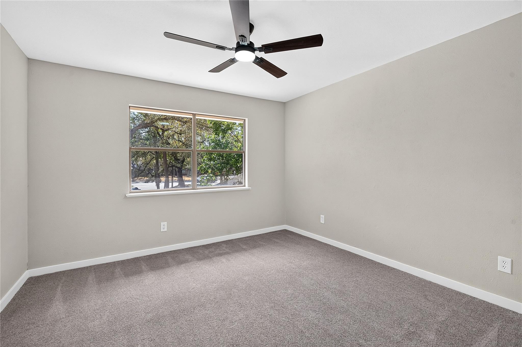 11202 Balcones Woods Cv Property Photo 24