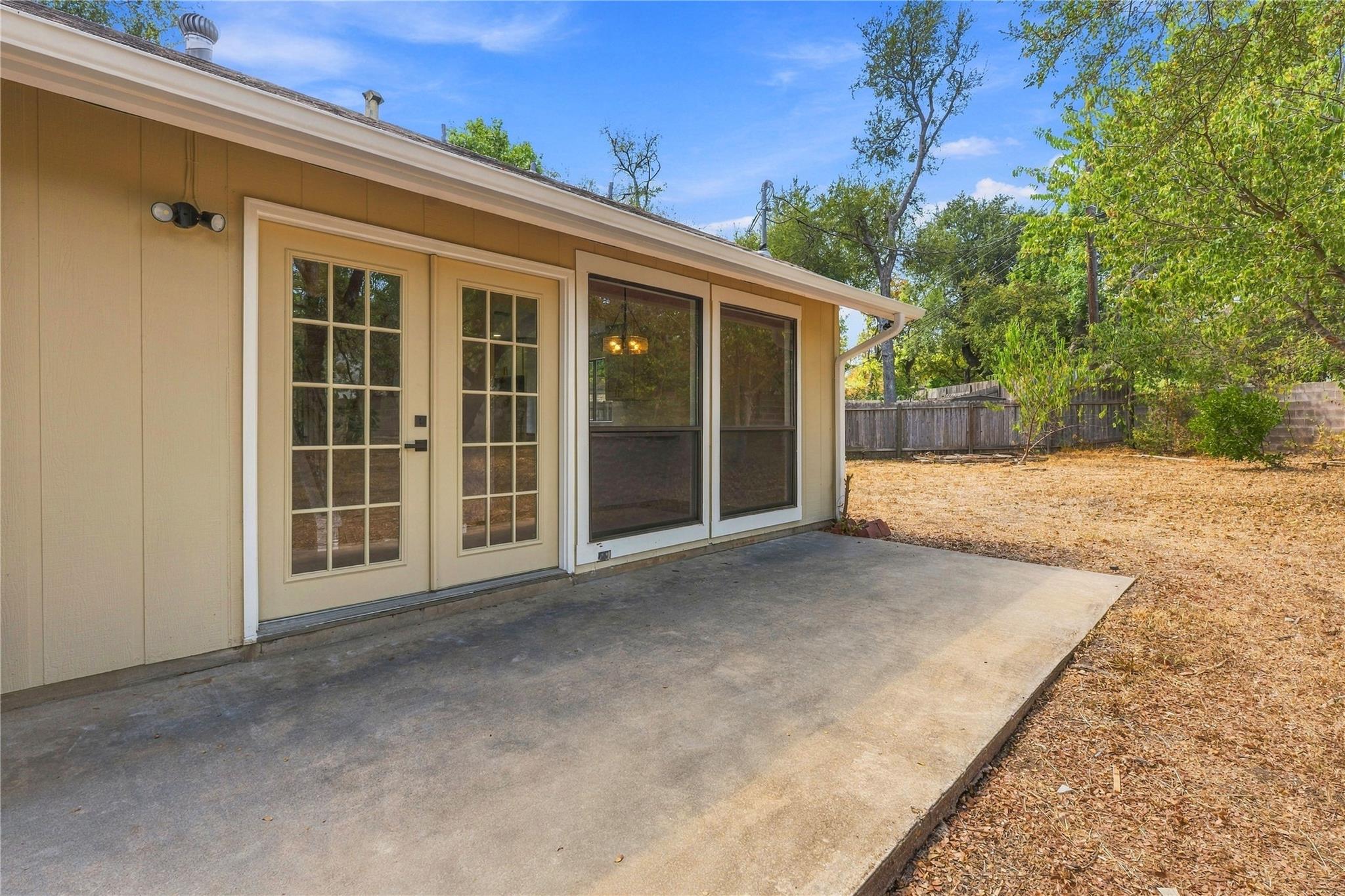 11202 Balcones Woods Cv Property Photo 26