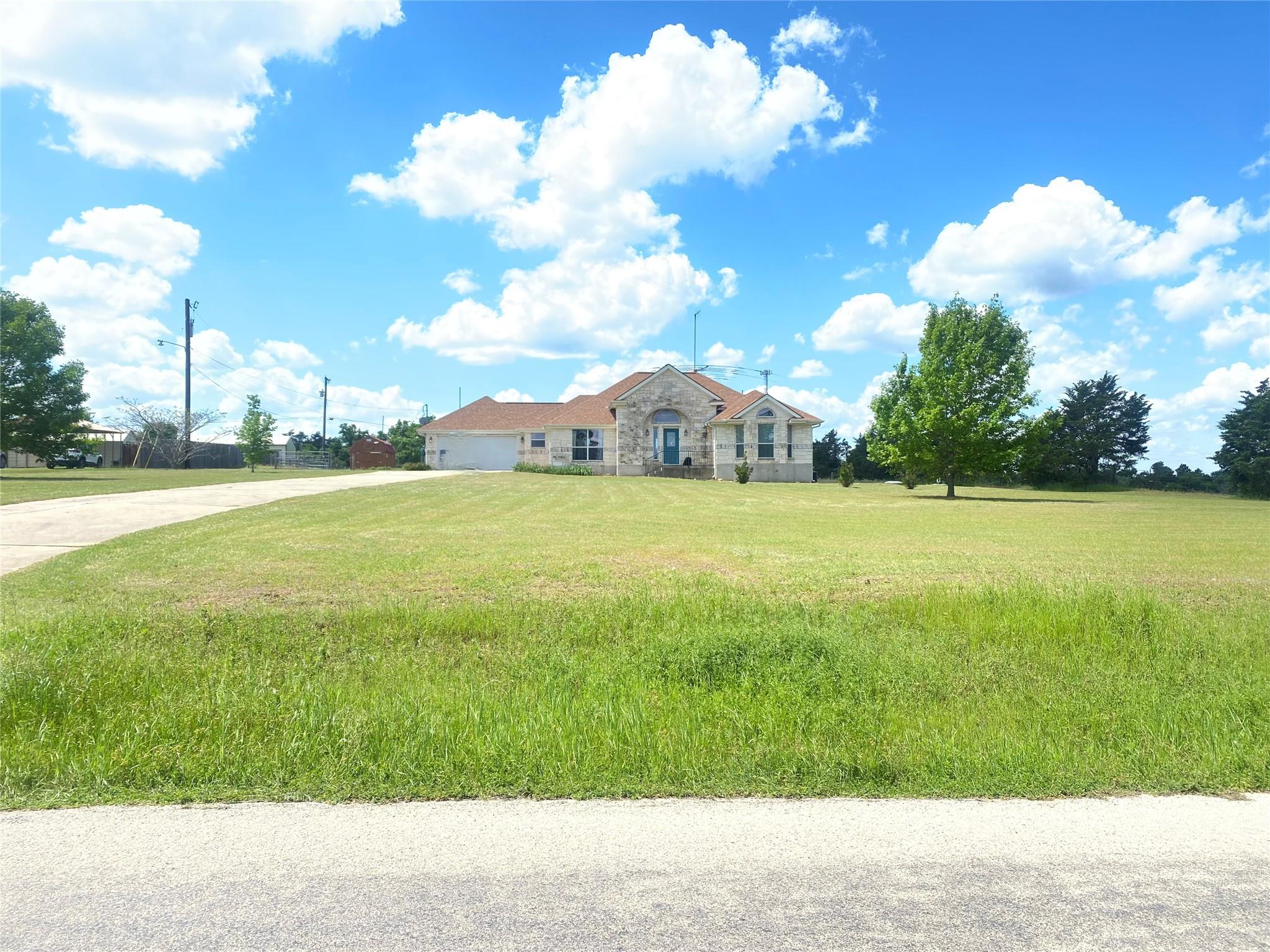 341 Brown Rd Property Photo 1