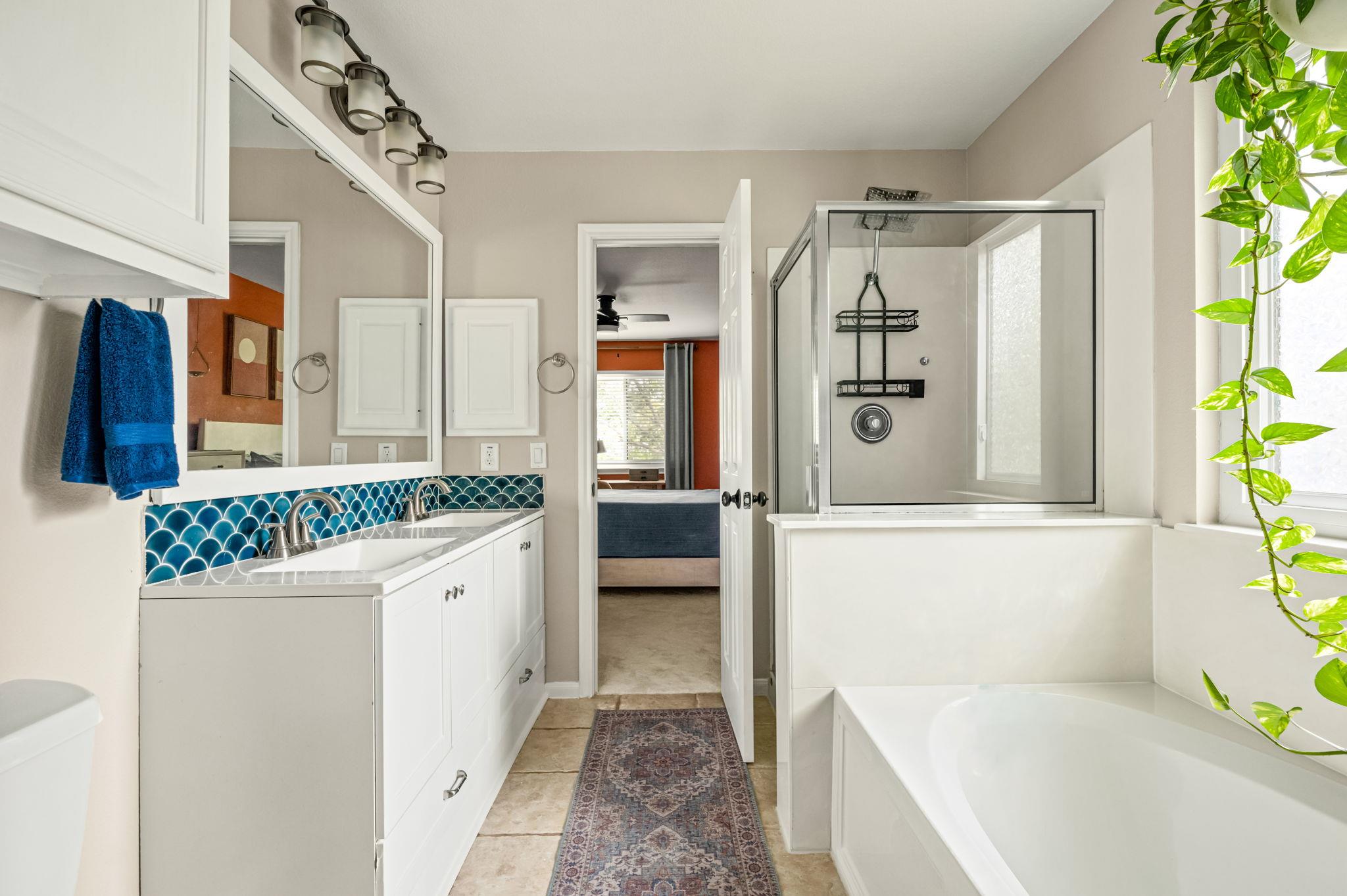537 Somerset Rd Property Photo 15