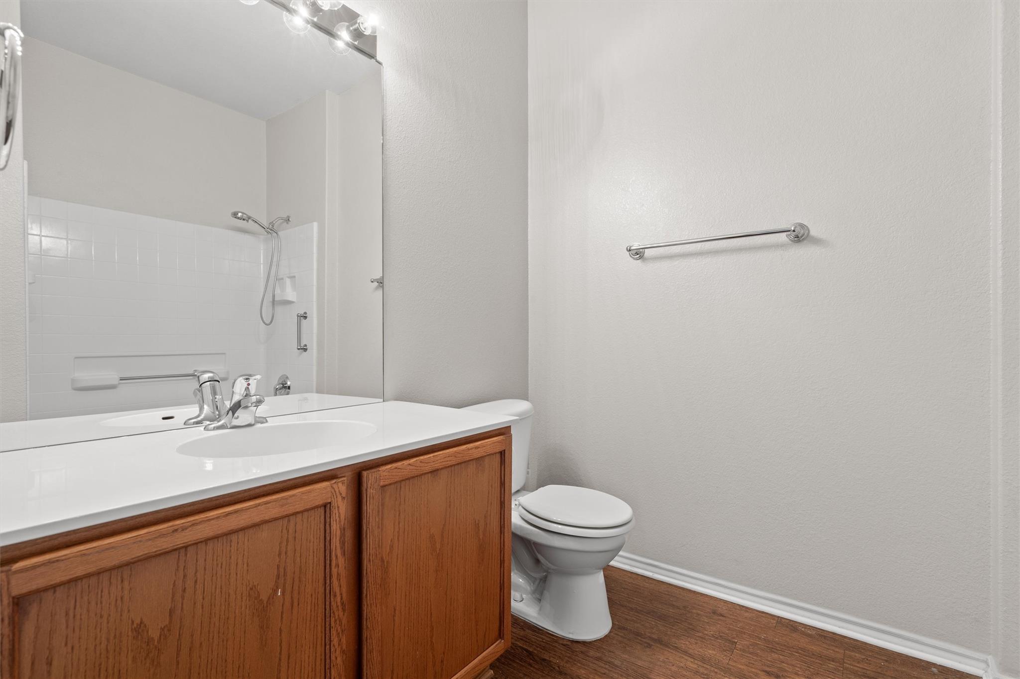 330 Portsmouth Dr Property Photo 33
