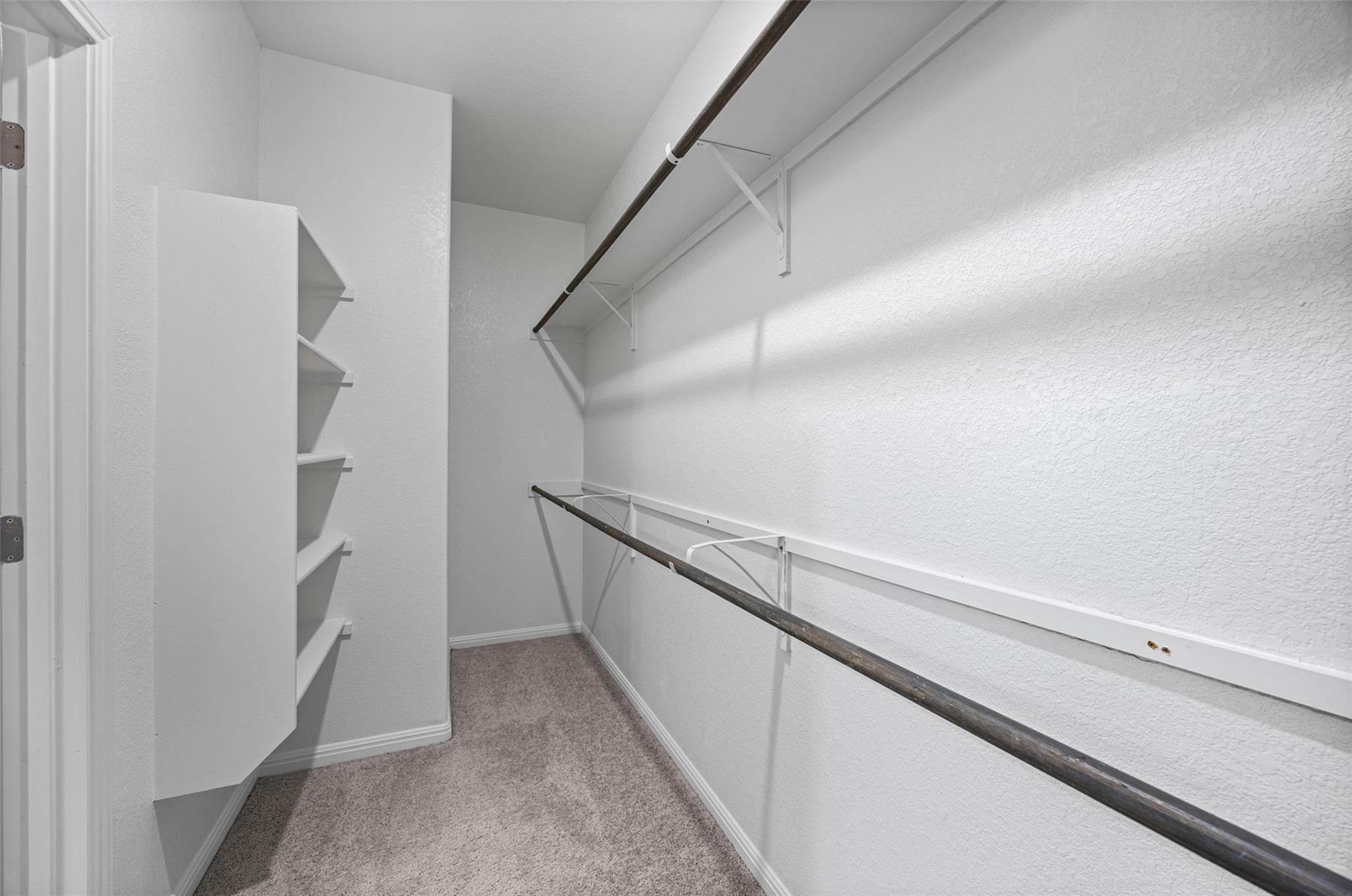142 Goosewinged Dr Property Photo 17