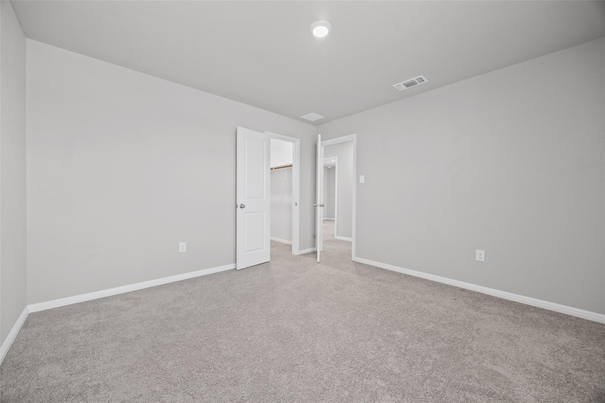 142 Goosewinged Dr Property Photo 26