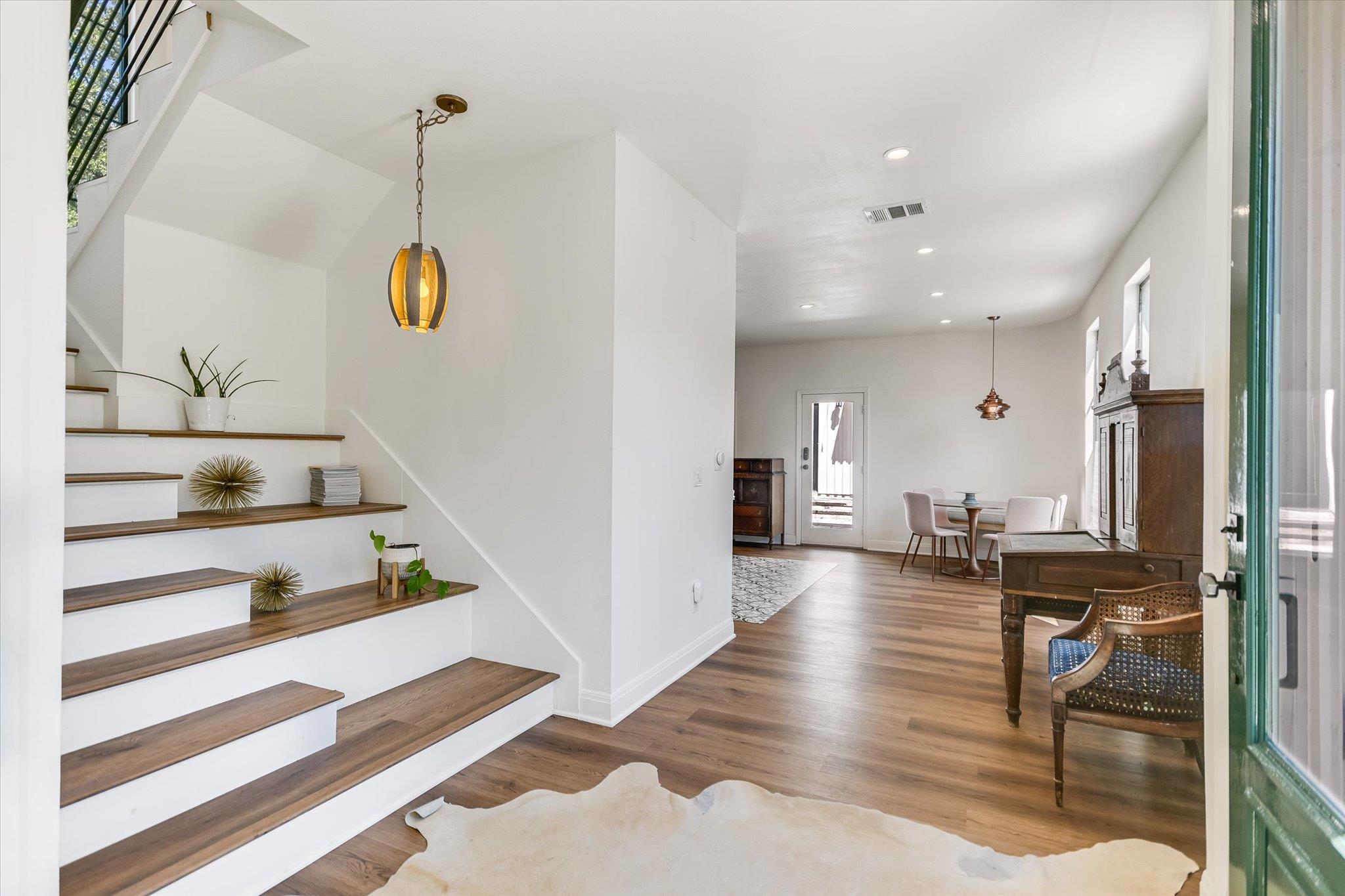 1300 Navasota St Property Photo 9
