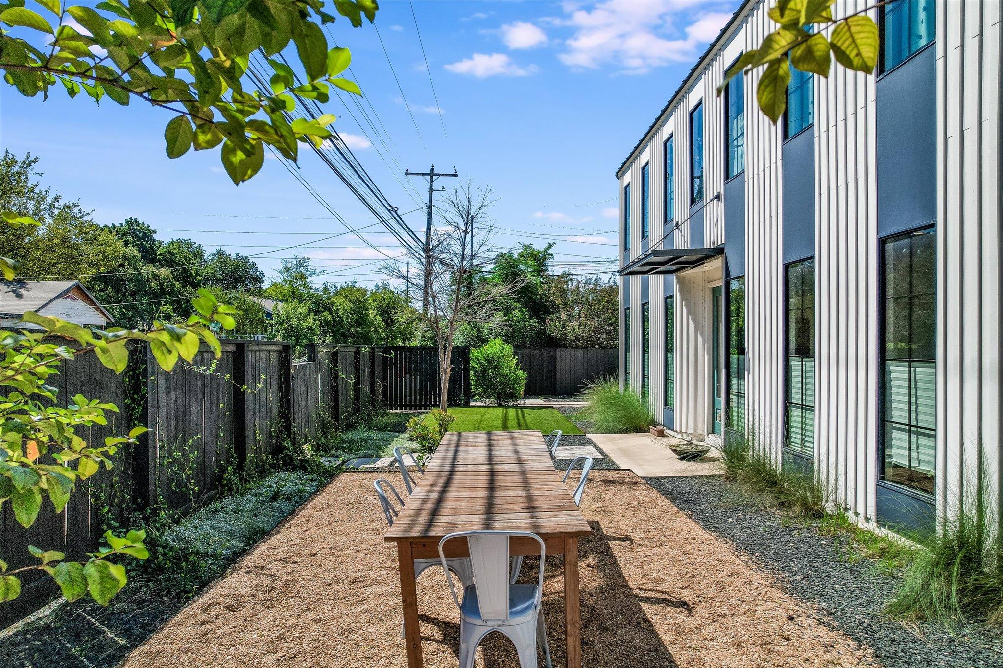 1300 Navasota St Property Photo 26