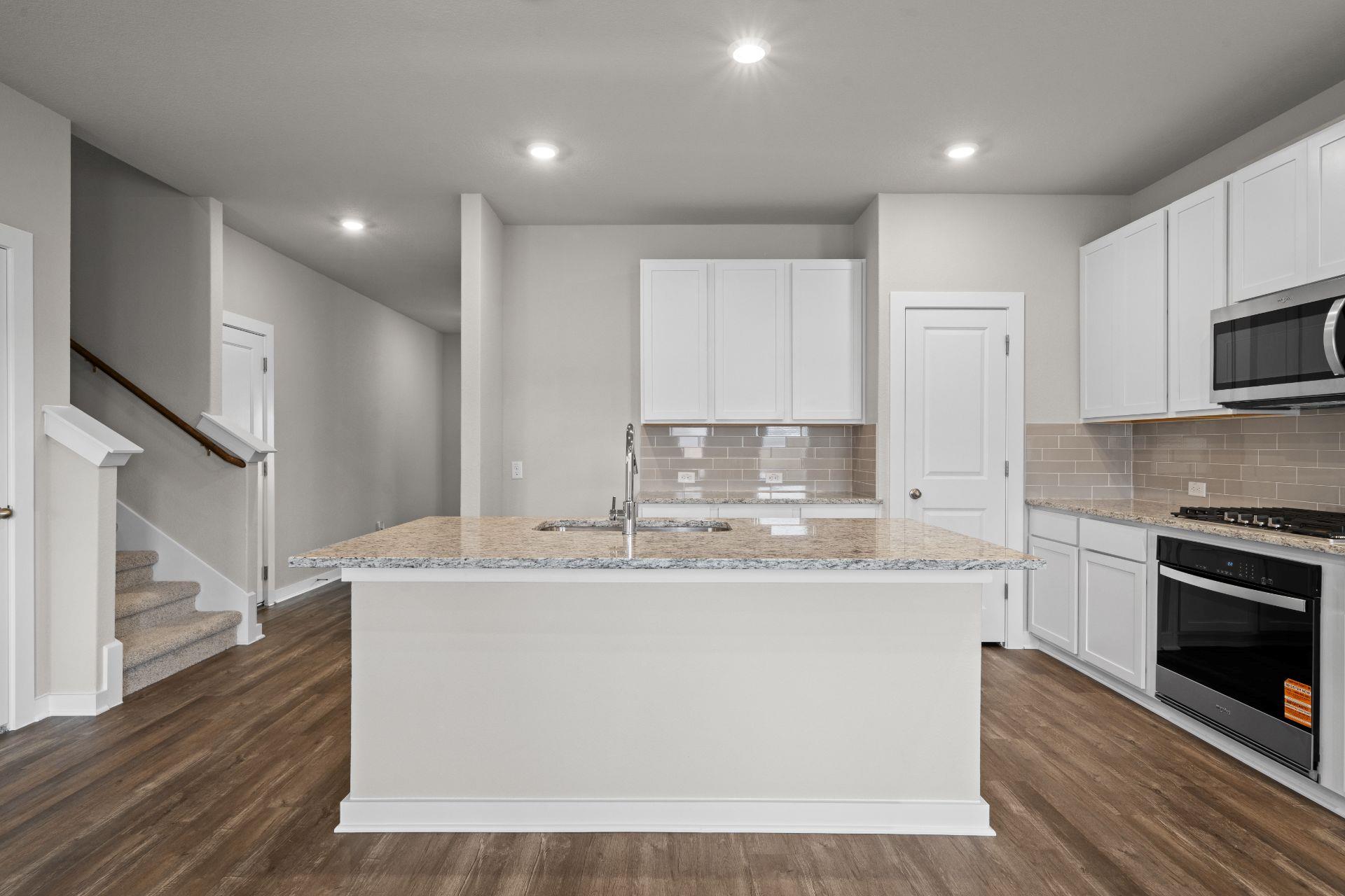 142 Ayres Horn None Property Photo 6