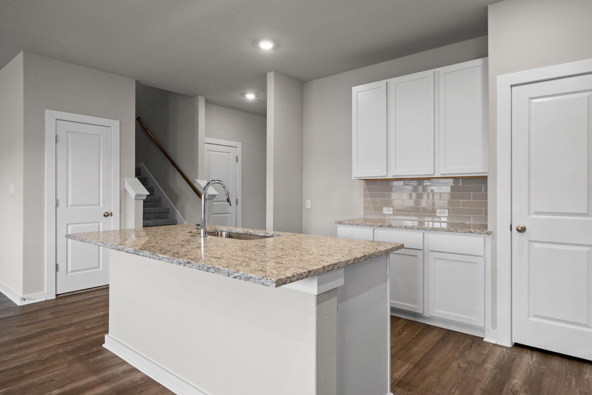 142 Ayres Horn None Property Photo 8