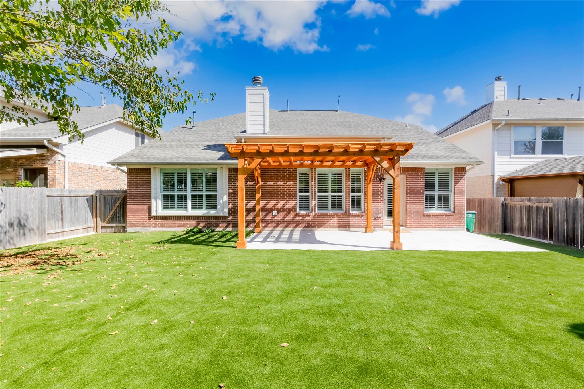 15617 Pumpkin Ridge Dr Property Photo 31