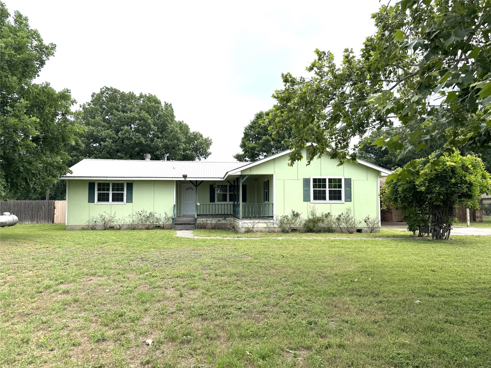 18400 River Timber Dr Property Photo 1