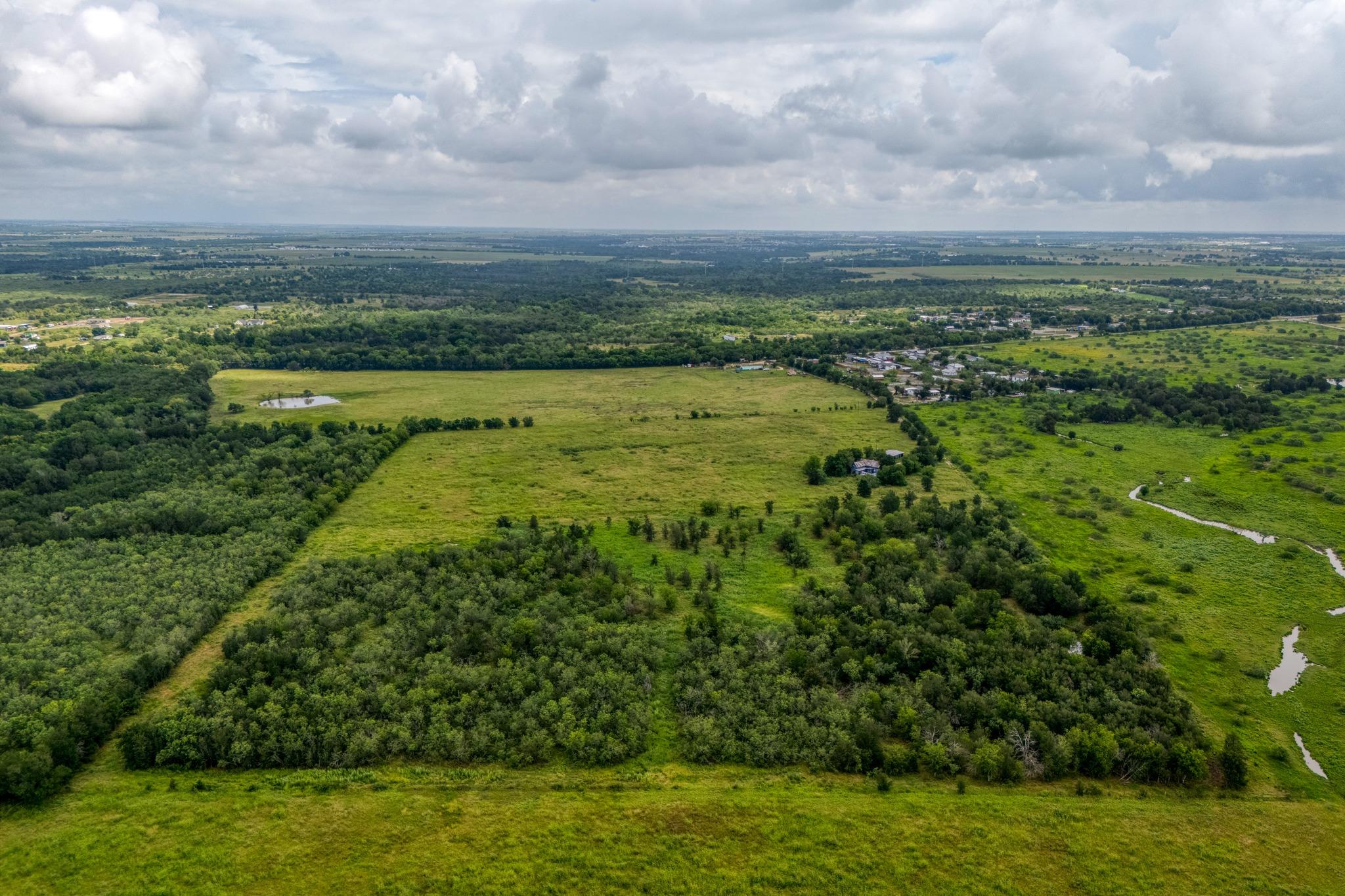 18101 Littig Rd Property Photo 4