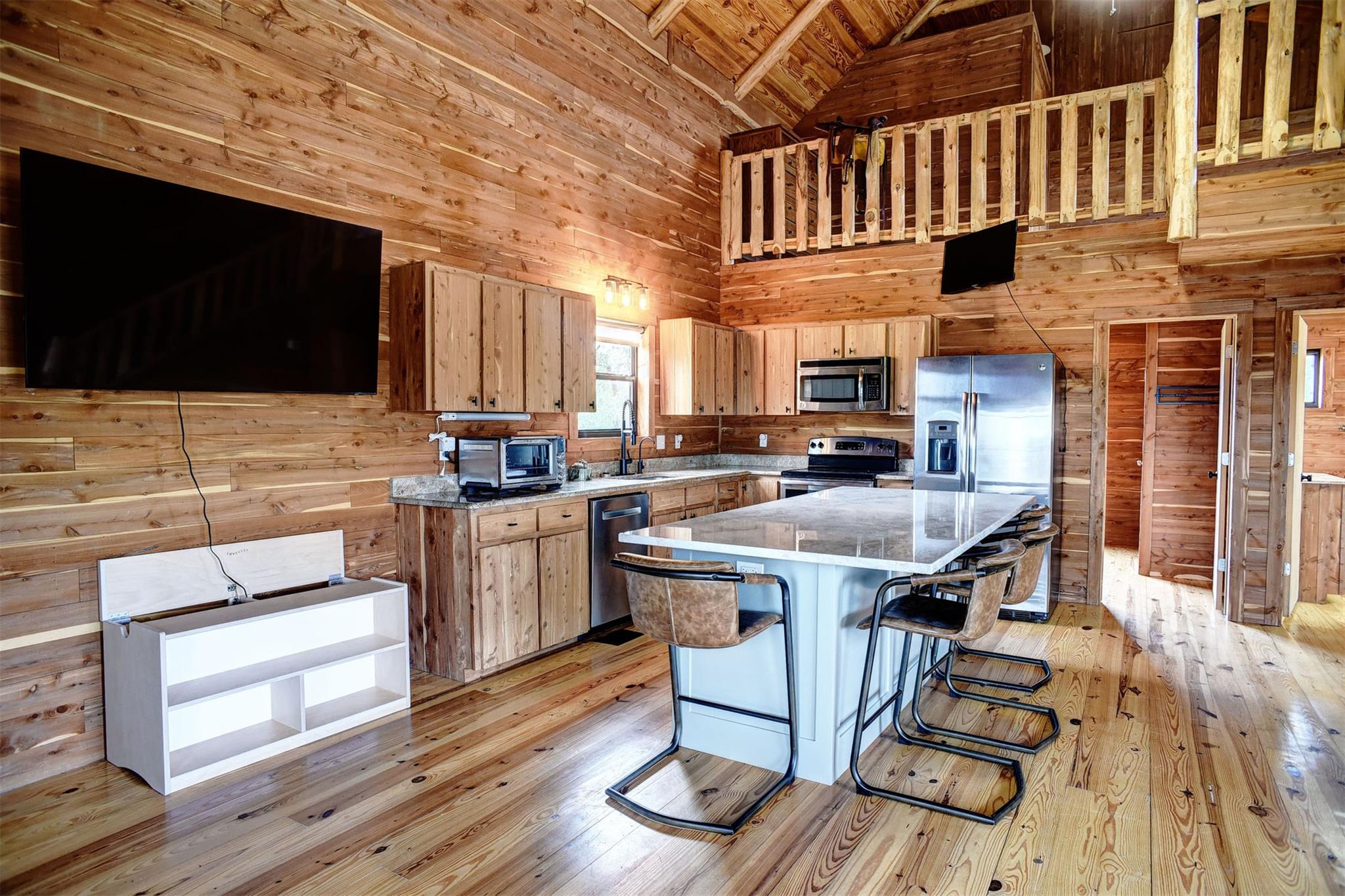 323 Cr 446 None Property Photo 7