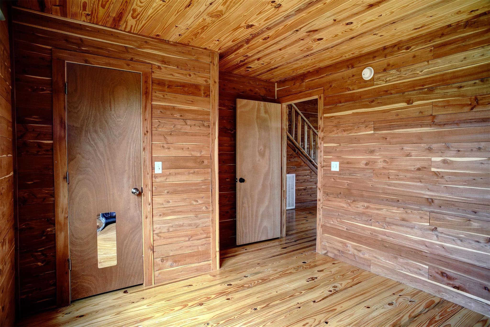 323 Cr 446 None Property Photo 15