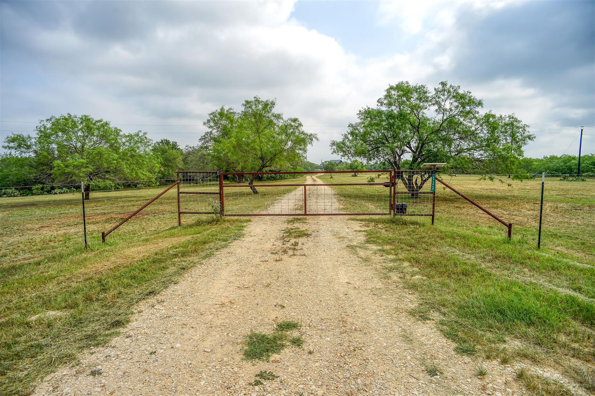 323 Cr 446 None Property Photo 24