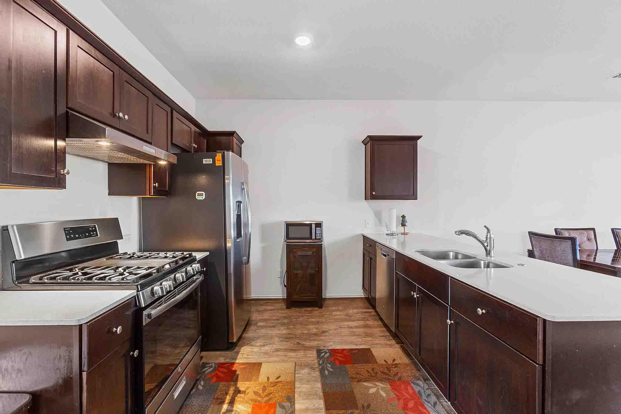 393 Moon Stone Trl Property Photo 6