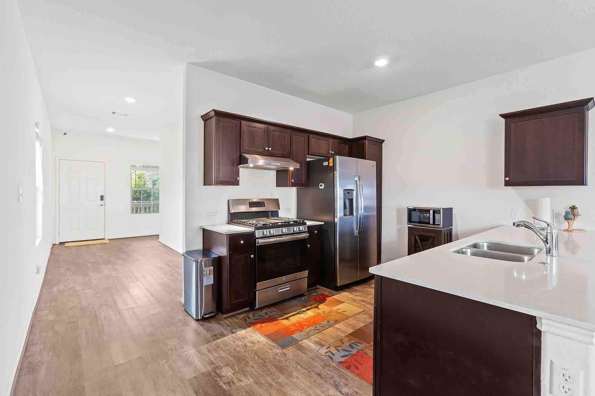 393 Moon Stone Trl Property Photo 7