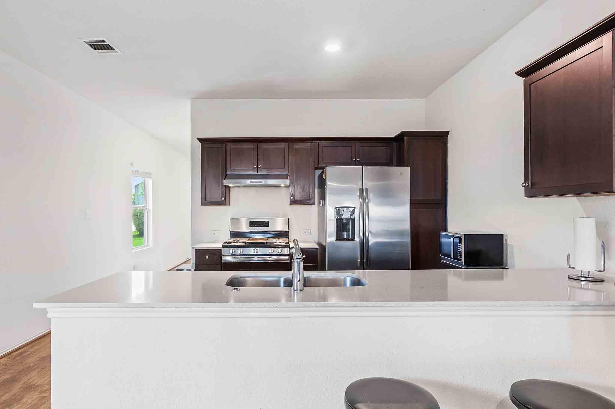 393 Moon Stone Trl Property Photo 8