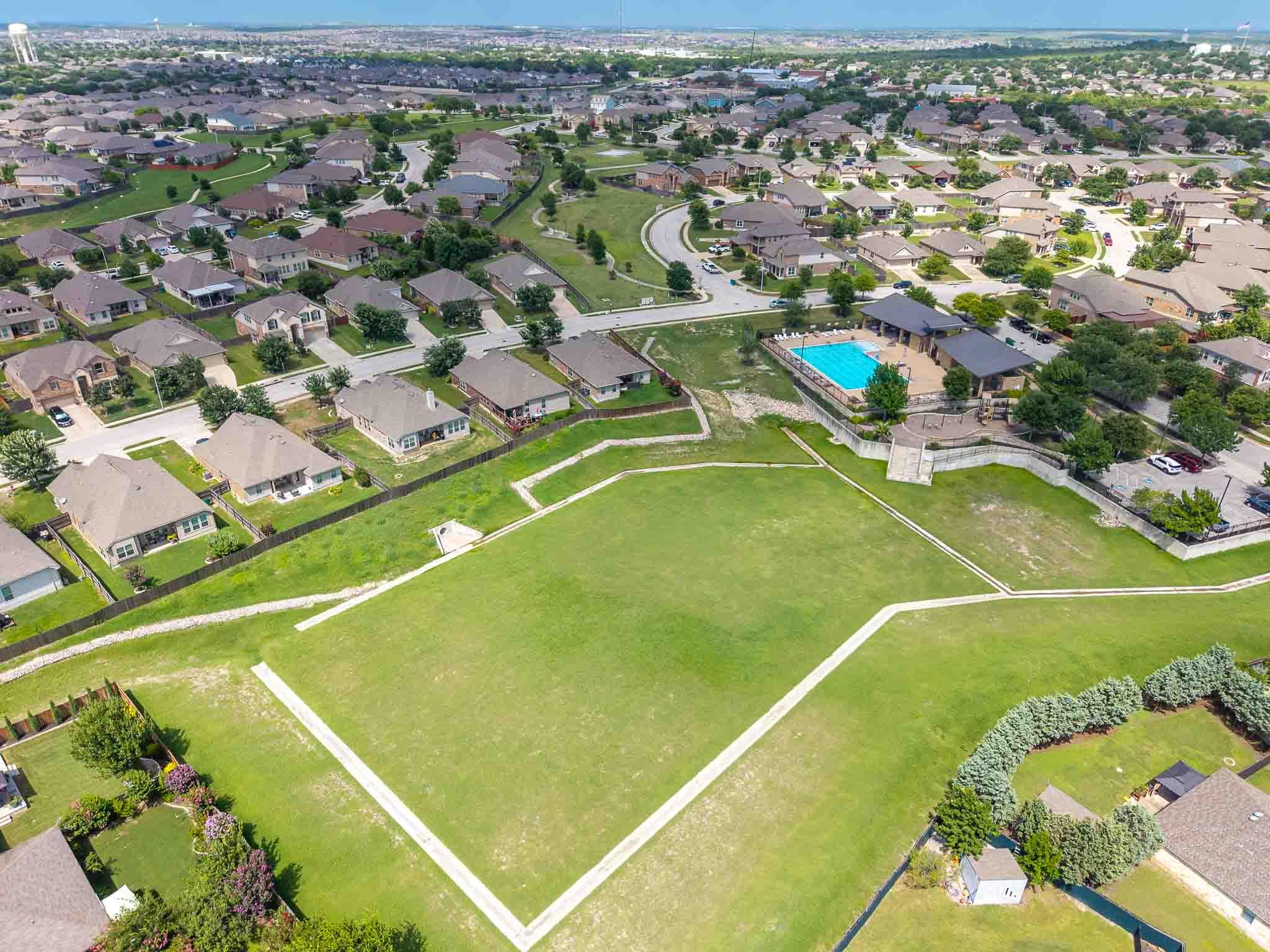 393 Moon Stone Trl Property Photo 33
