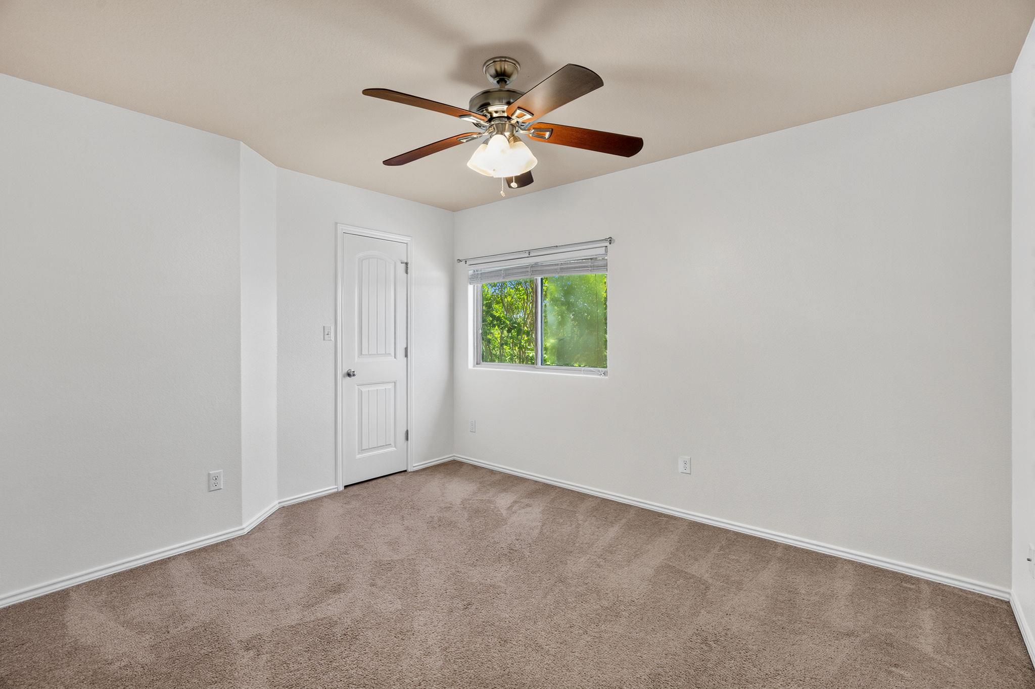 2627 Garlic Creek Dr Property Photo 28