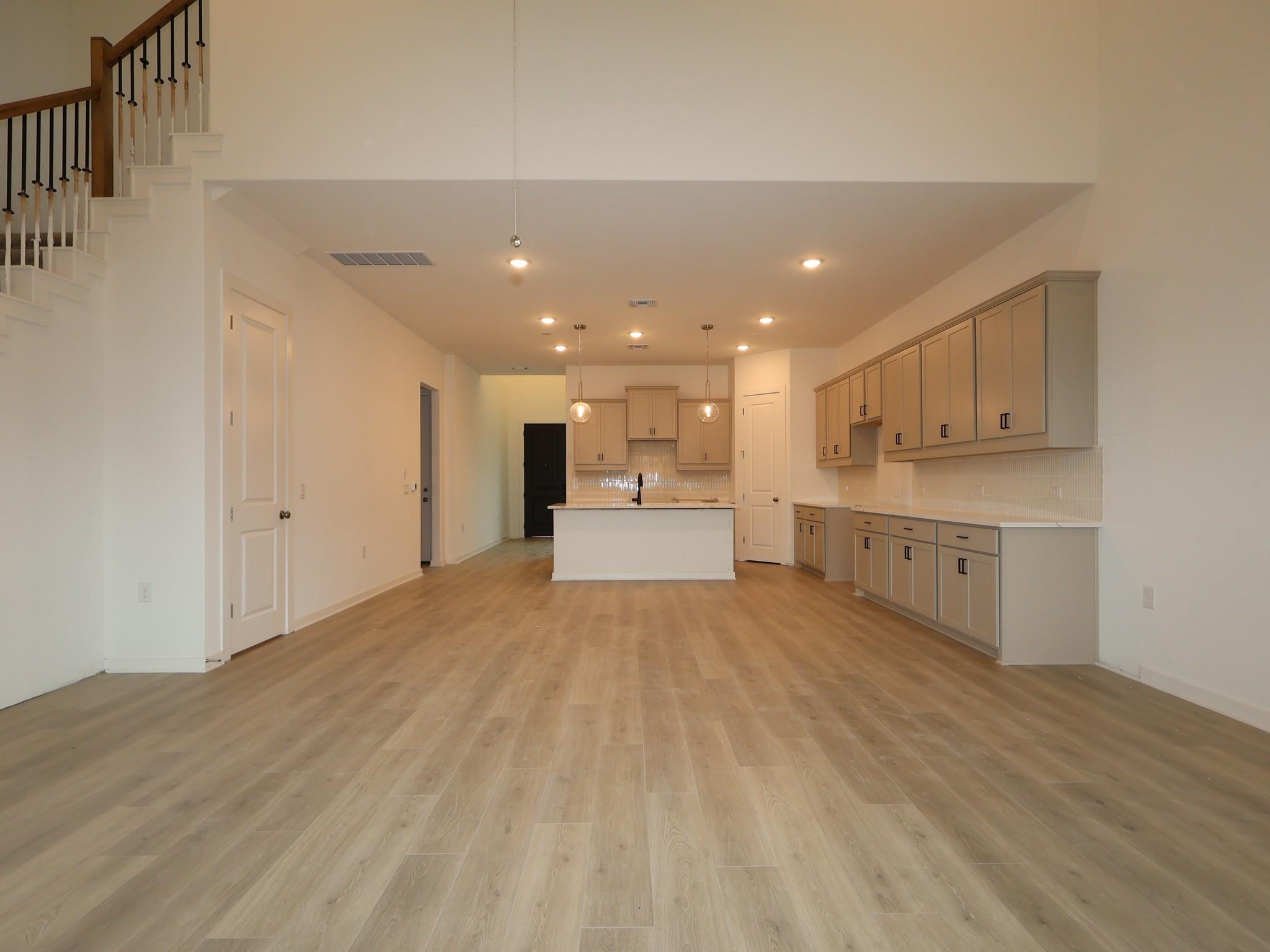 261 Callahan Loop Property Photo 7