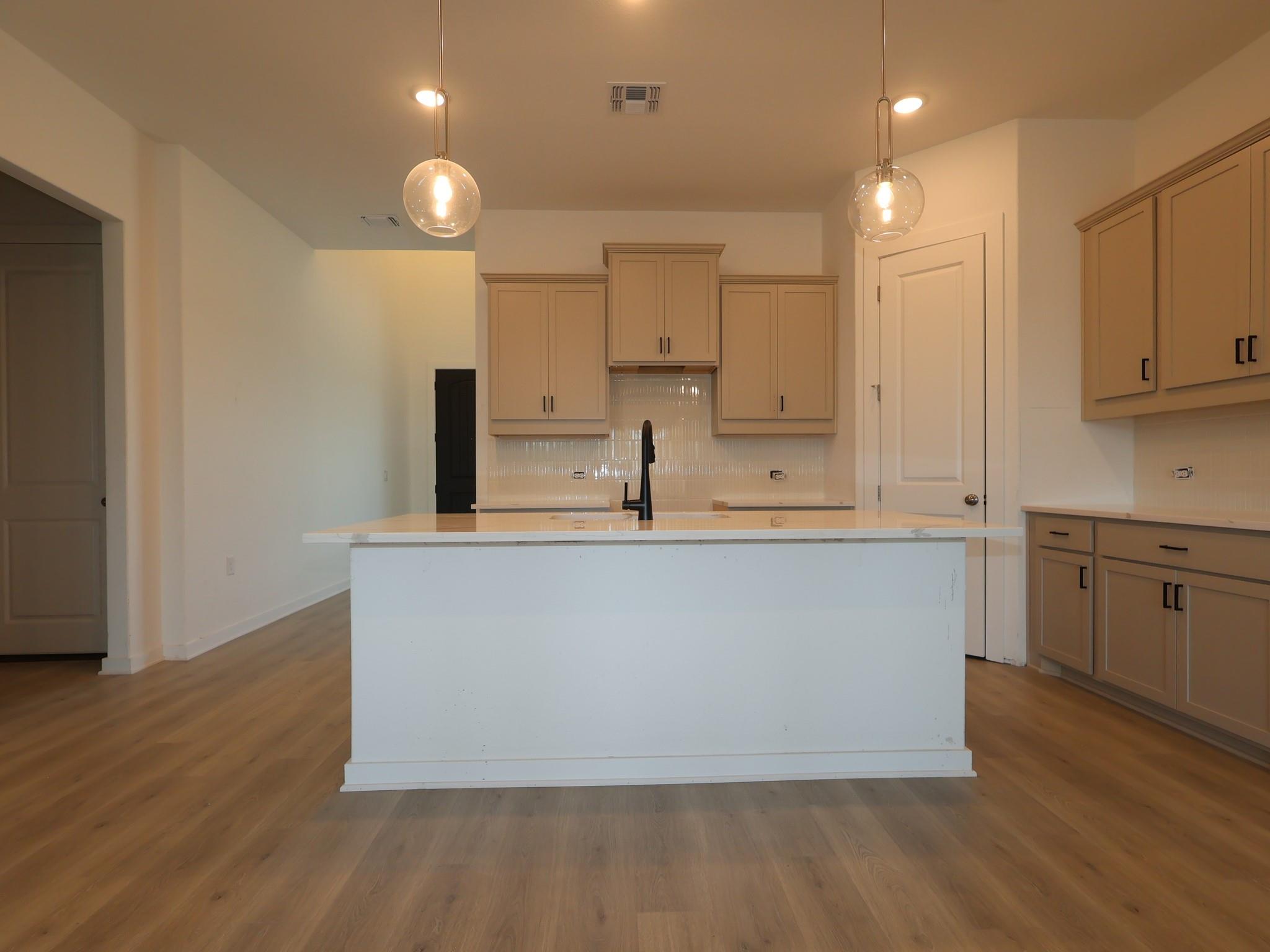 261 Callahan Loop Property Photo 11