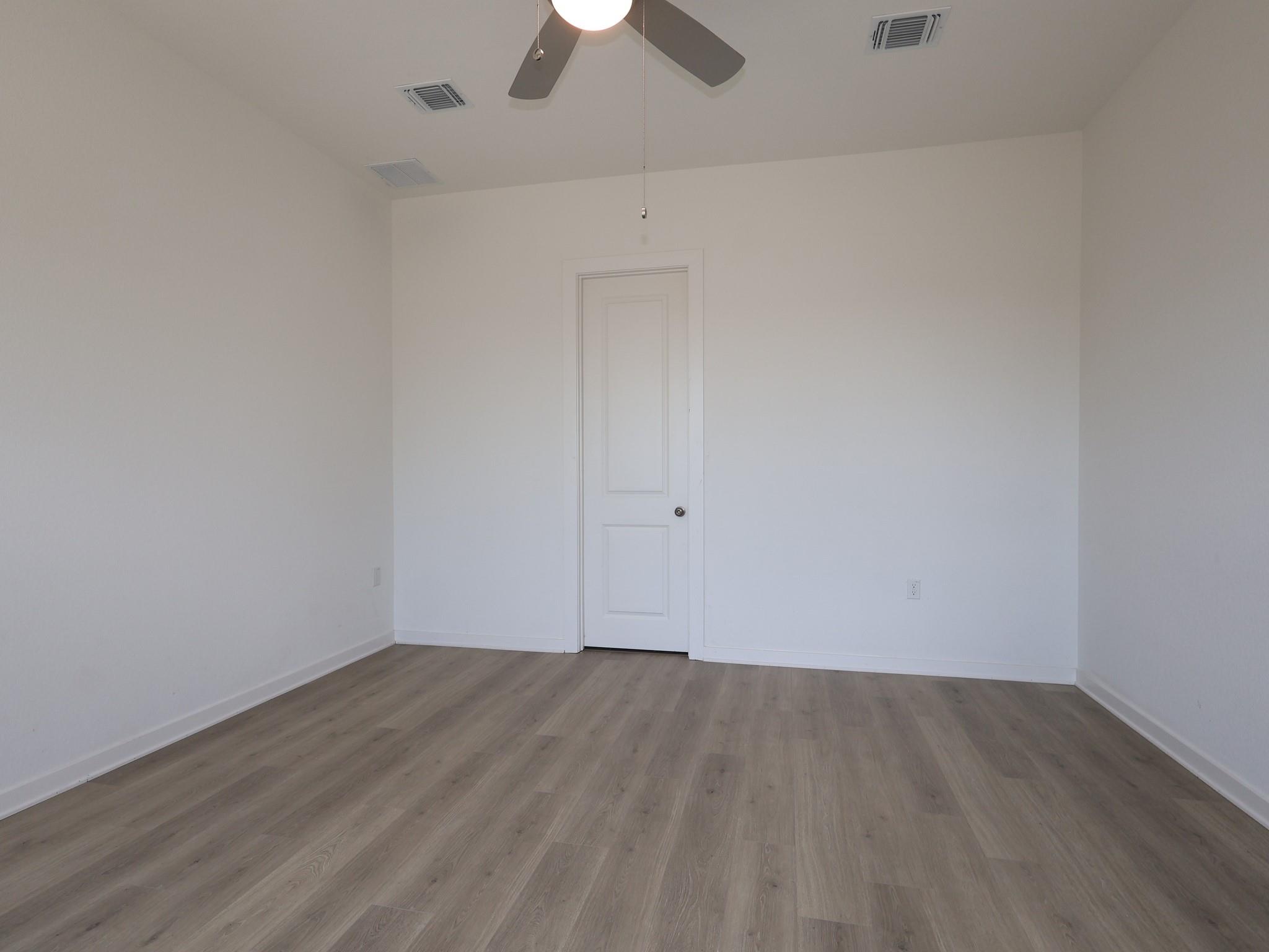 261 Callahan Loop Property Photo 16