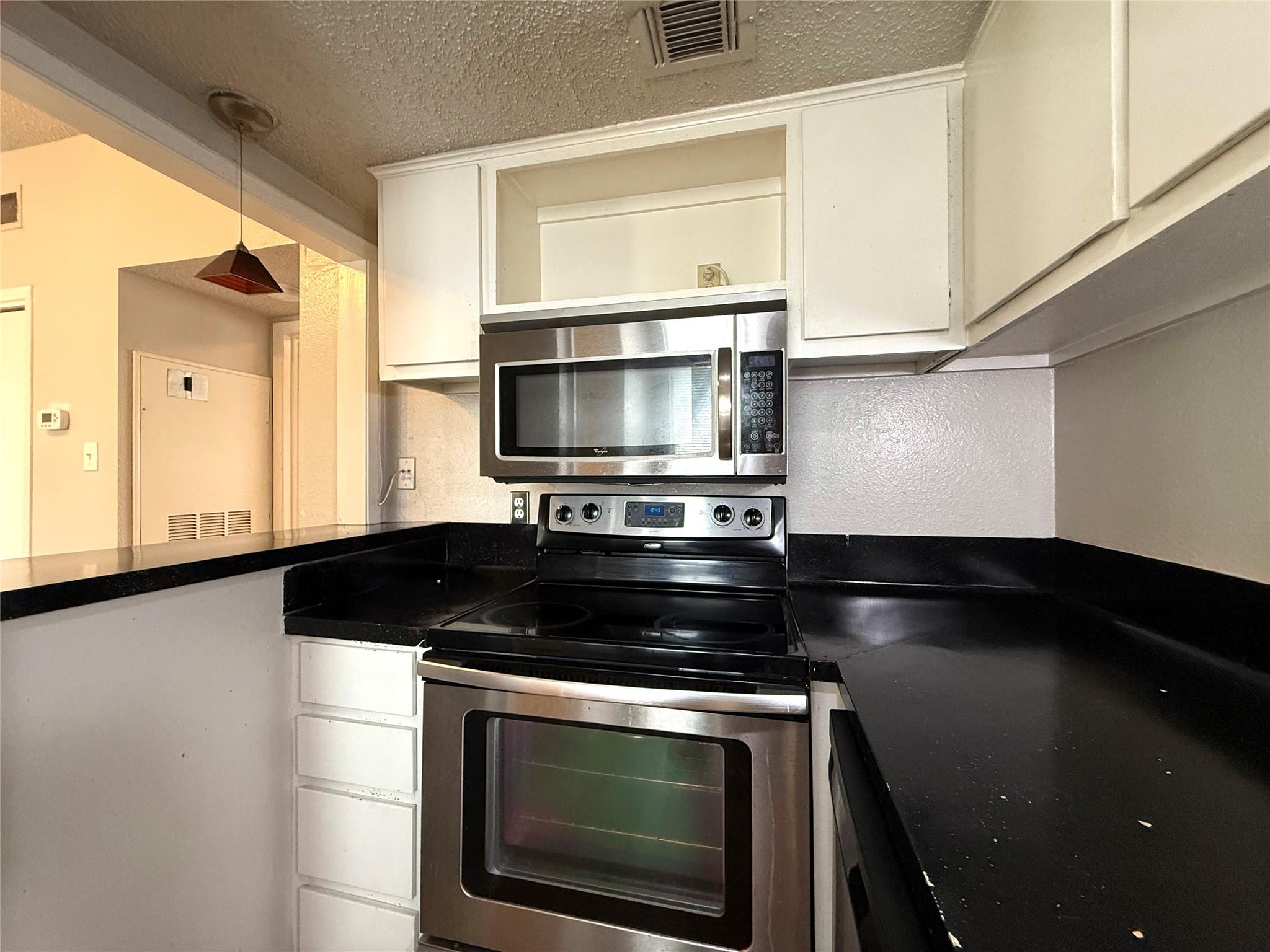 3000 Guadalupe St #103 Property Photo 6