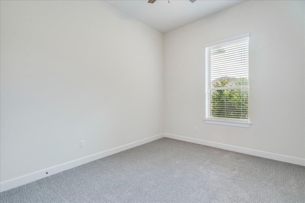 221 Clearwater Way Property Photo 20
