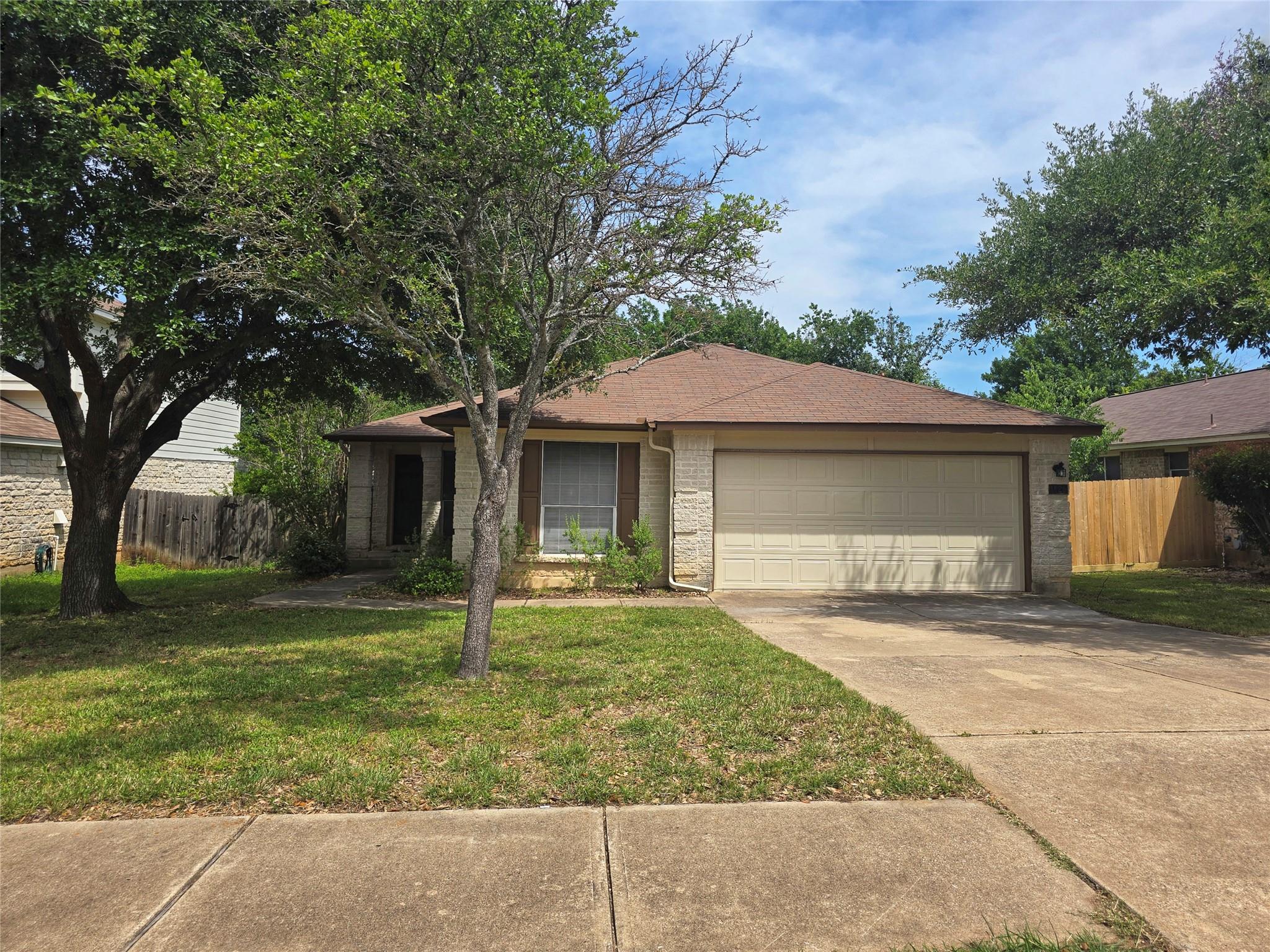1128 Brashear Ln Property Photo 1