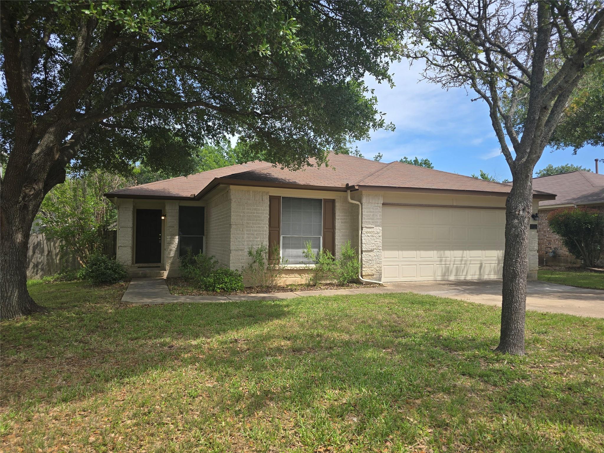 1128 Brashear Ln Property Photo 5
