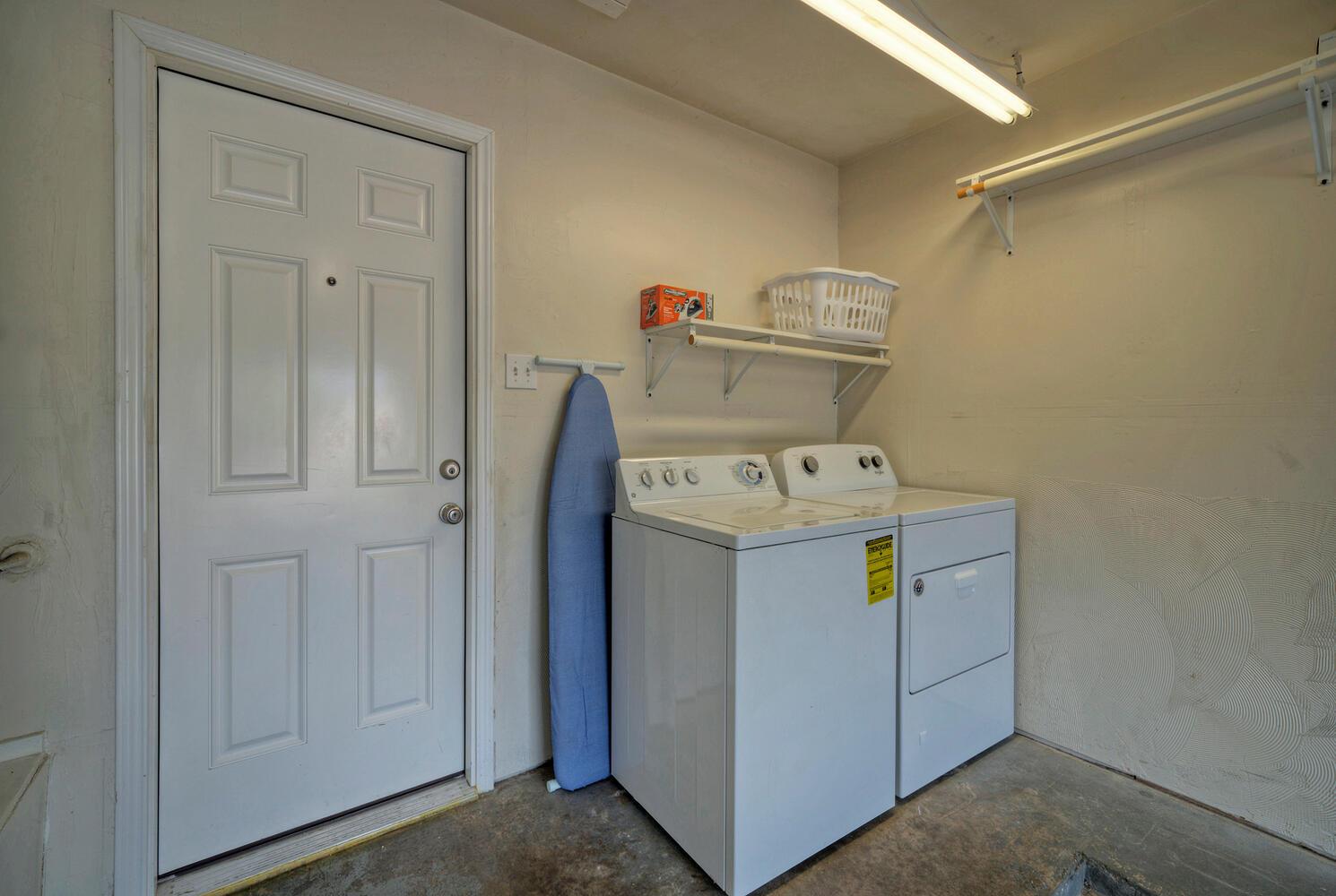 1004 Hyridge St Property Photo 16