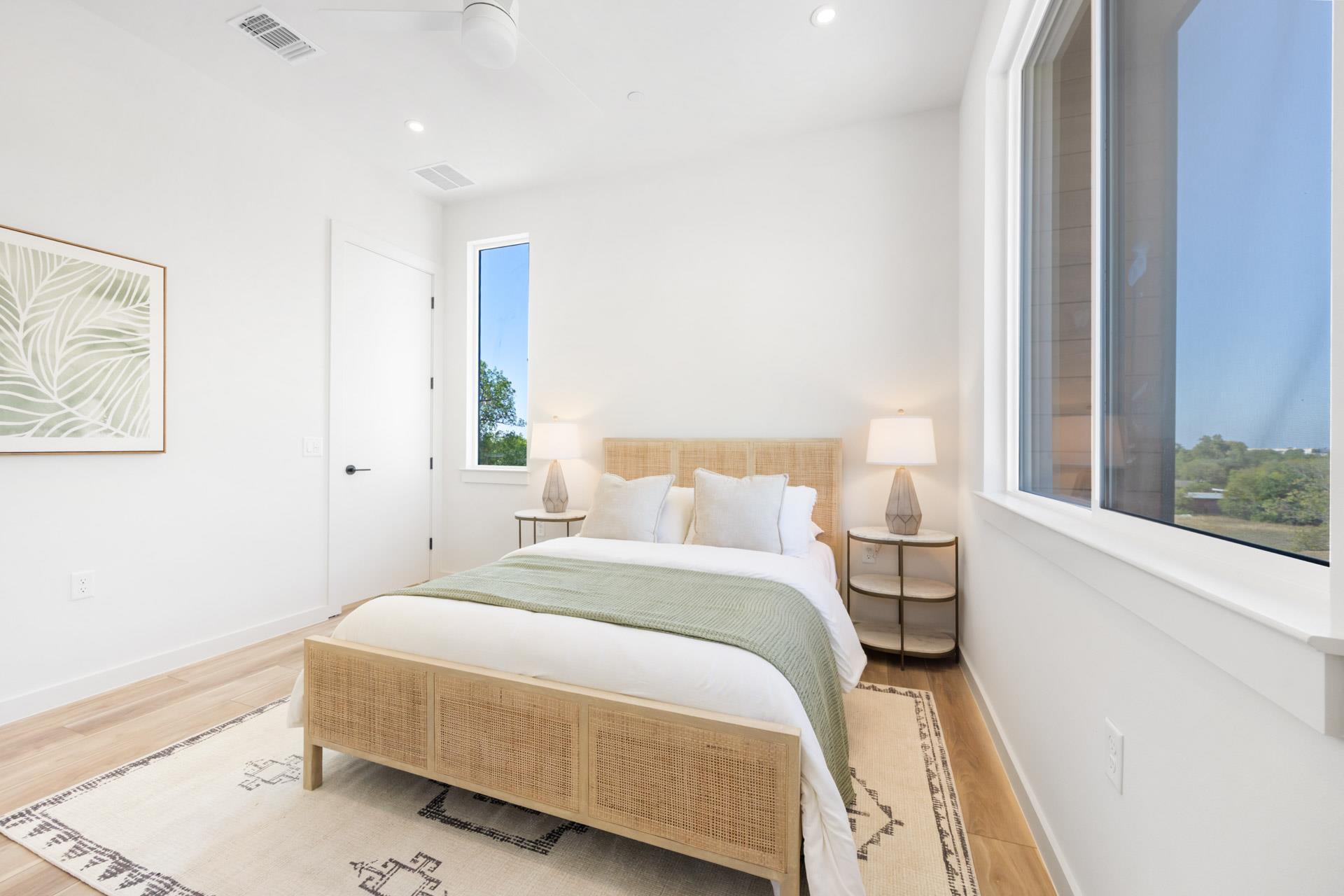 10815 Hermosillo Dr Property Photo 6