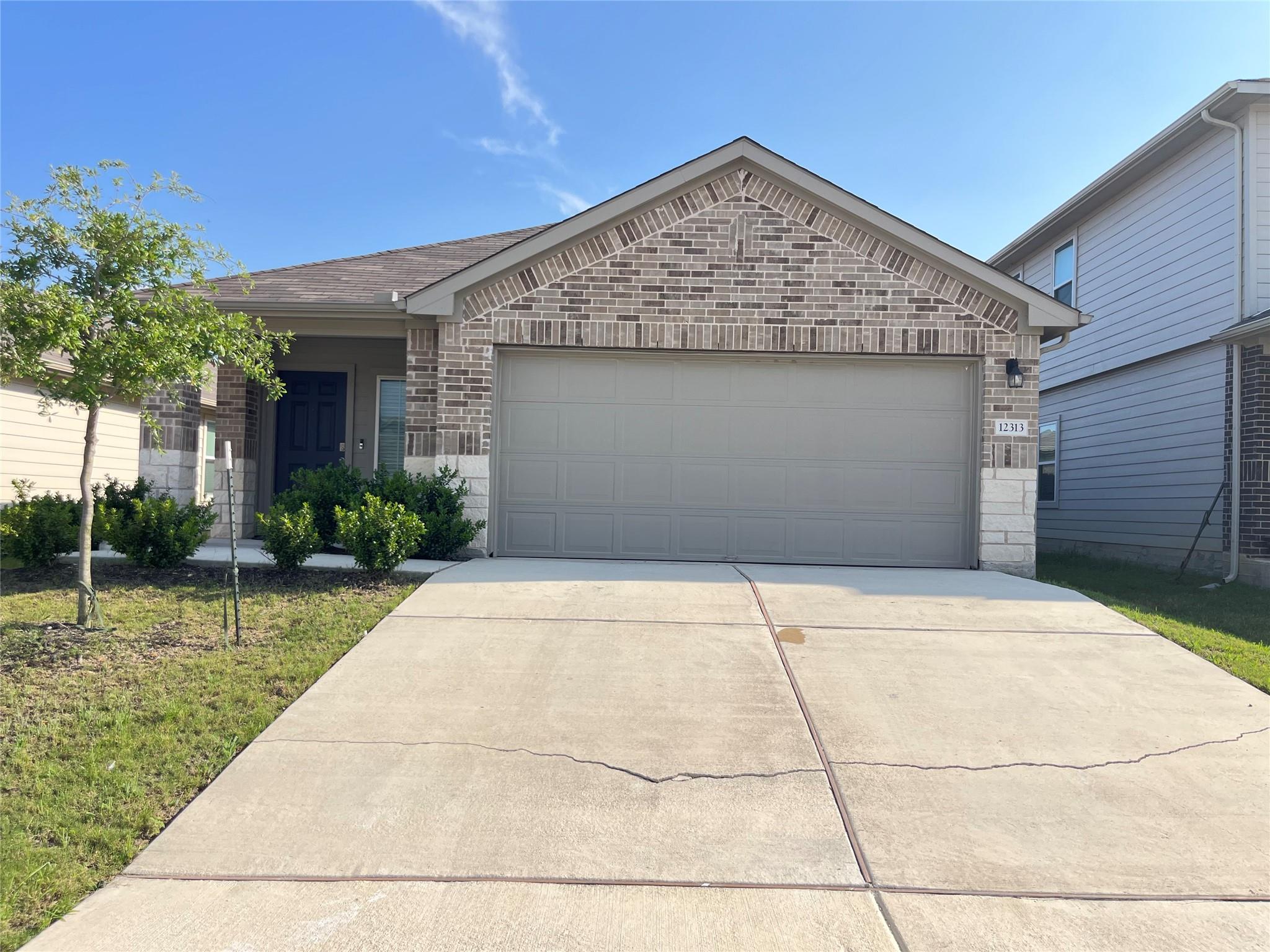 12313 Token Trl Property Photo 1