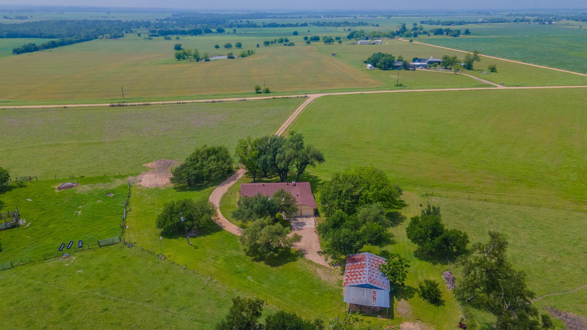 3053 Hobby Creek Rd Property Photo 3