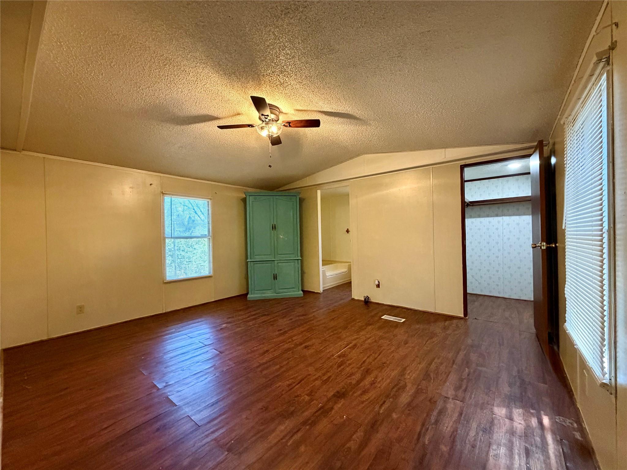 382 County Road 4450 None Property Photo 4