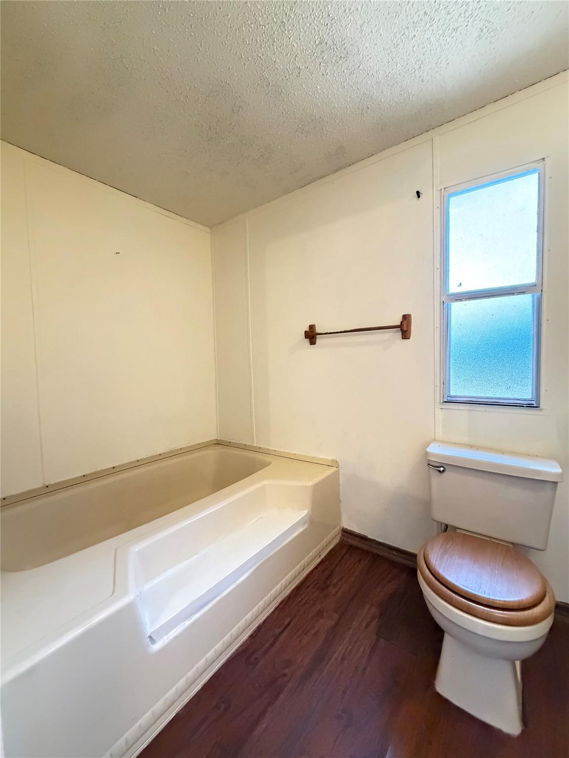382 County Road 4450 None Property Photo 6